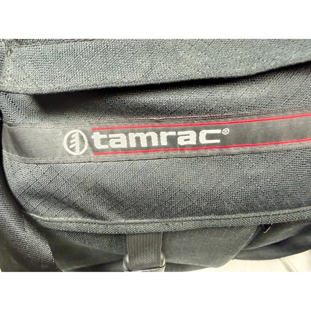 Vintage Tamrac XL 610 Pro Camera  Bag Black Shoulder Strap Lots of Compartments
